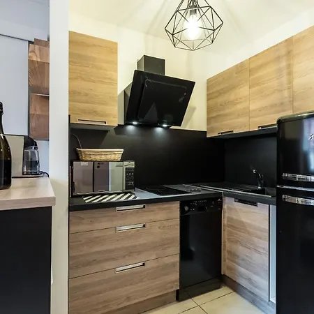 Joli Au Coeur Du Centre Touristique Apartment